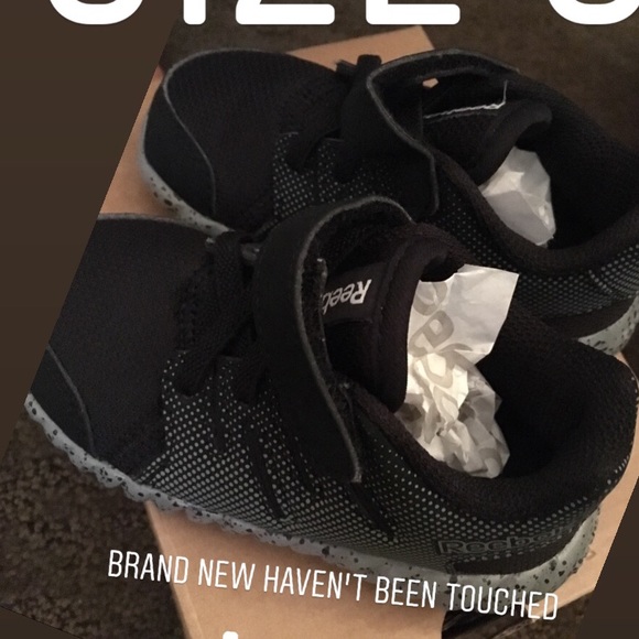 Reebok toddler shoes - Picture 1 of 2
